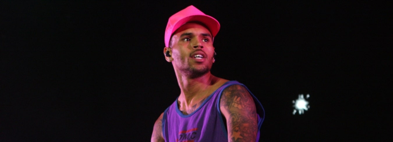 Chris Brown – kontrowersyjny piosenkarz. Wiek, wzrost, waga, Instagram, kariera, partnerka, dzieci