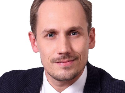 Konrad Berkowicz - poseł na Sejm. Wiek, wzrost, waga, Instagram, żona, dzieci