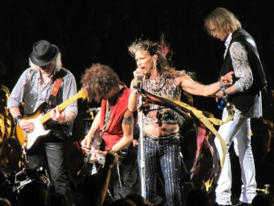 Aerosmith – grupa z niepowtarzalnym Stevenem Tylerem. Historia, członkowie, utwory, płyty, nagrody, Instagram