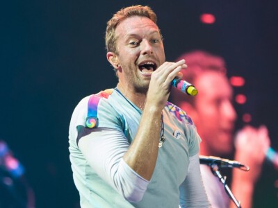 Chris Martin – wokalista grupy Coldplay. Wiek, wzrost, waga, Instagram, kariera, partnerka, dzieci
