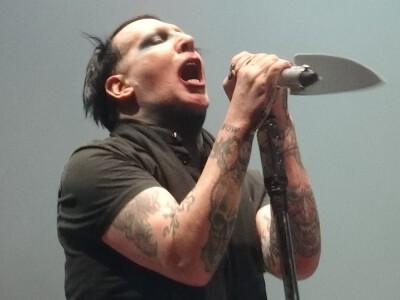 Marilyn Manson – kontrowersyjny wokalista. Wiek, wzrost, waga, Instagram, kariera, żona
